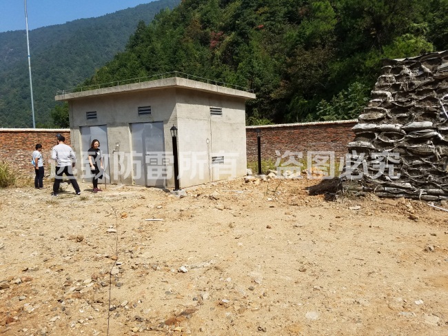 清遠市連南縣大麥山黃蓮老北號鐵礦炸藥庫、雷管庫防雷工程 (7).jpg
